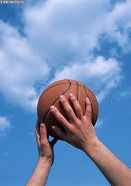 棋牌游戏中的“多巴胺”诱惑：为什么赢球比发工资更爽？（当棋牌游戏点燃多巴胺：为何赢一局比领工资更让人爽？）